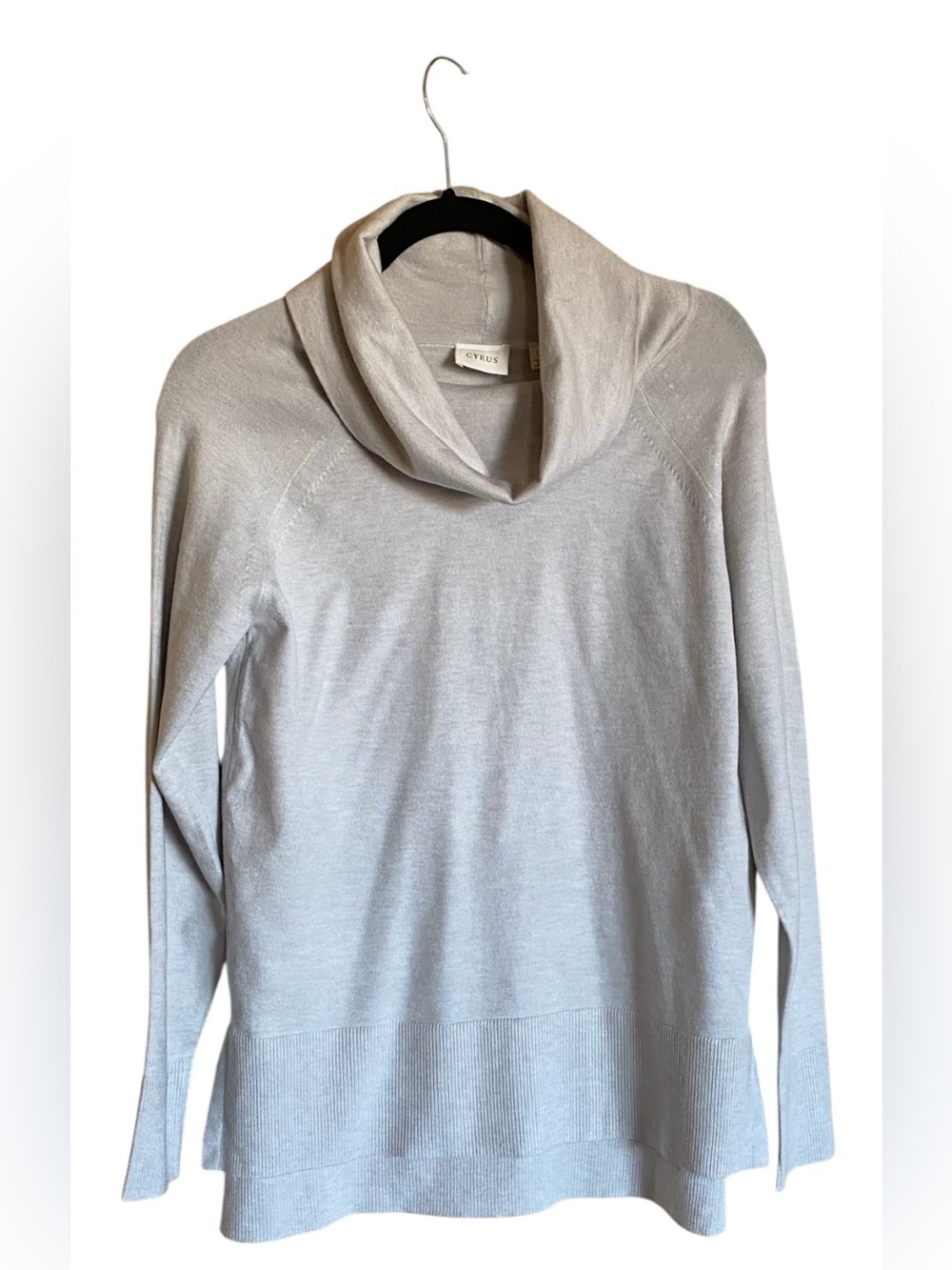 Women’s CYRUS Gray Turtleneck Long Sleeve Top S NWT